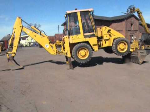 KOMATSU WB 98A- 2 tłoki i pierścienie